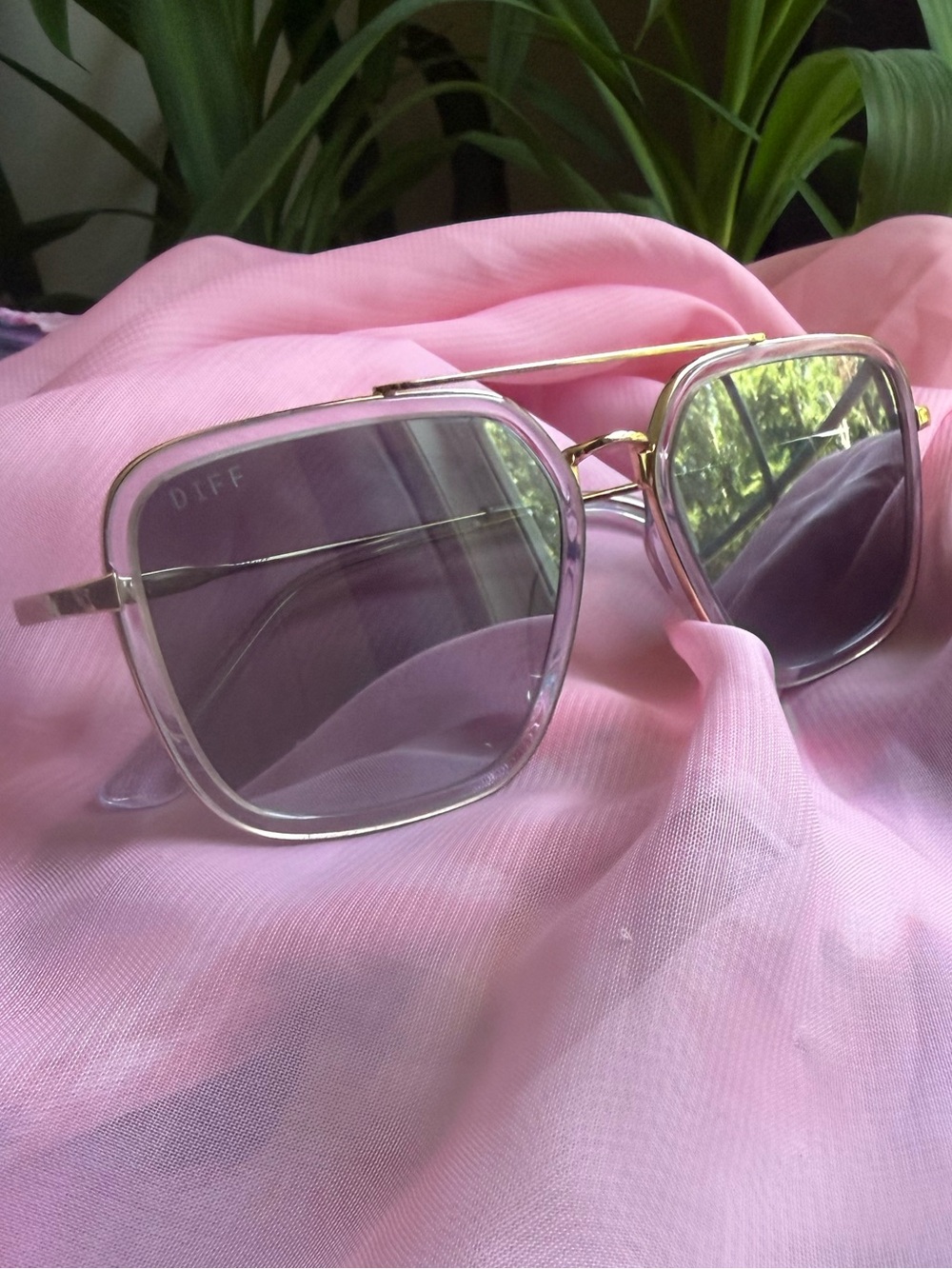 Diff Eyewear Gold Frame Sunglasses with Pink Accents